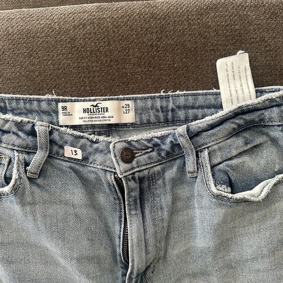 Hollister Jeans Womens 29x27 Light WashCurvy High Rise Mom 9R Distressed - Picture 3 of 8
